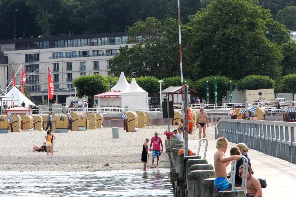Traveloge Mit Schwimmbad Und Sauna Λίμπεκ Εξωτερικό φωτογραφία